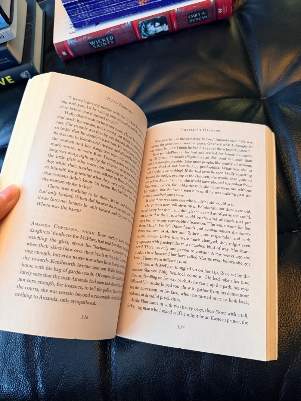 Tigerlily’s Orchids by Ruth Rendell - Picture 3 of 3